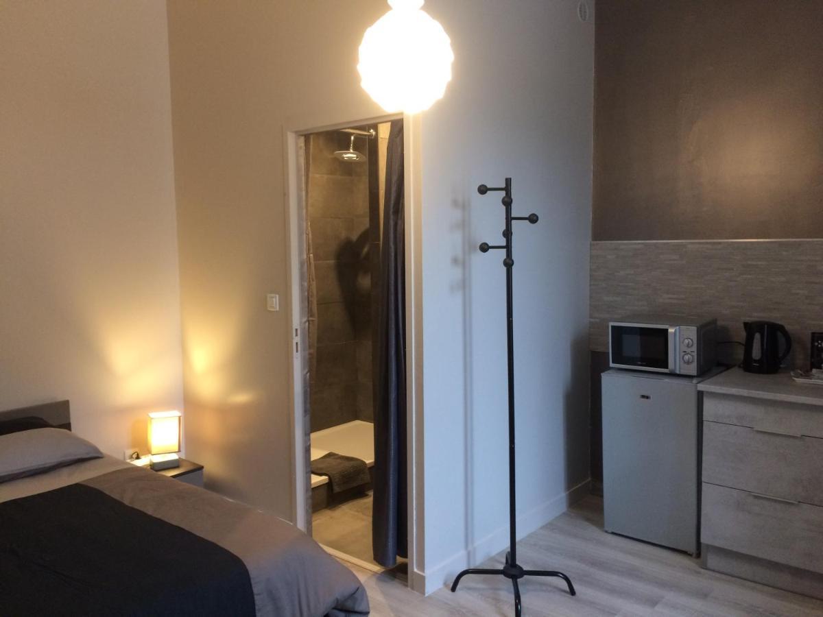 Studio Proche Gare Avec Kitchenette Et Wifi - Porte Rouge Thiviers Экстерьер фото