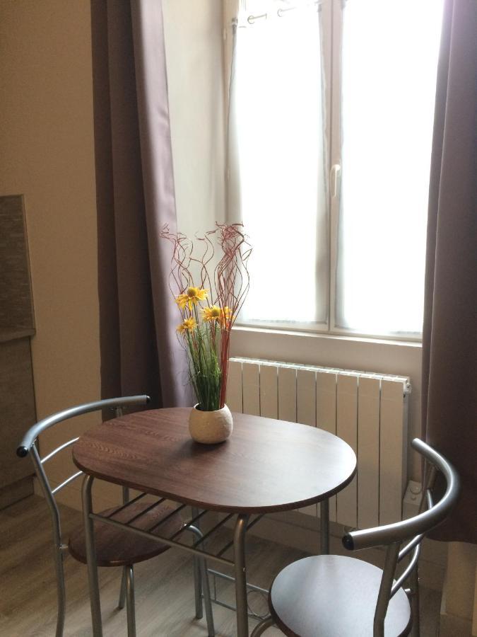 Studio Proche Gare Avec Kitchenette Et Wifi - Porte Rouge Thiviers Экстерьер фото